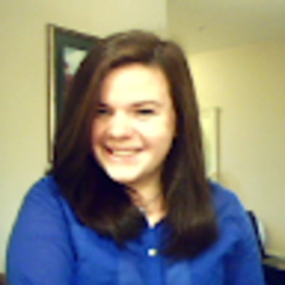 Meet your Posher, Nicole - Picture 1 of 1